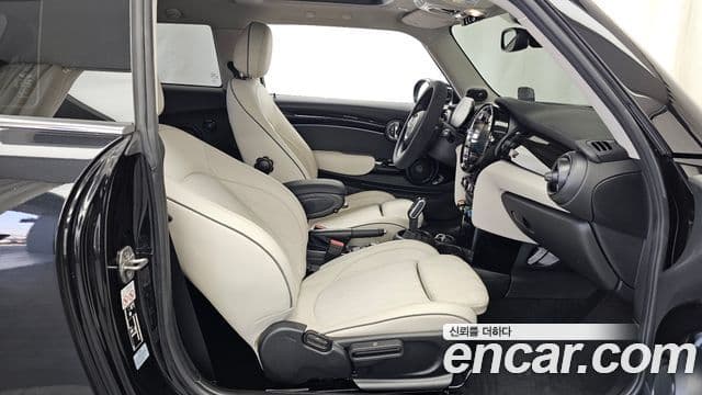 Mini Cooper S 3세대, 2023 11