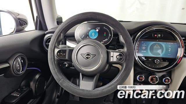 Mini Cooper S 3세대, 2023 13