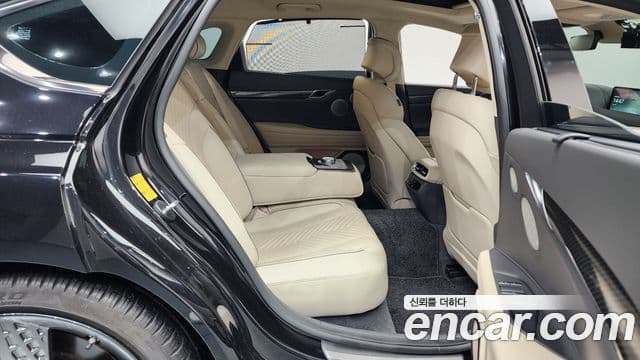 Genesis G80 (RG3) бензин 2.5 турбо AWD, 2024 12