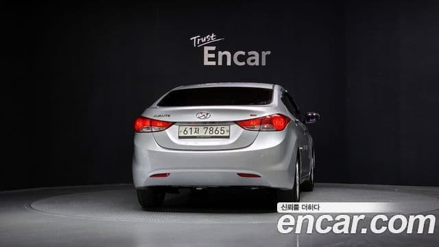 Hyundai Avante MD Modern, 2014 4