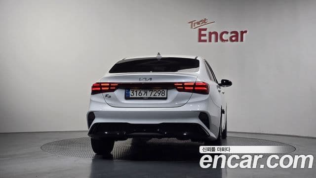 Kia The / новый New K3 2세대 Signature, 2022 4