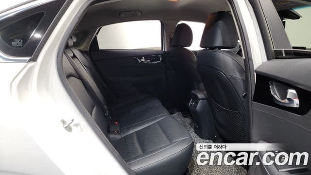 Kia The / новый New K3 2세대 Signature, 2022 12