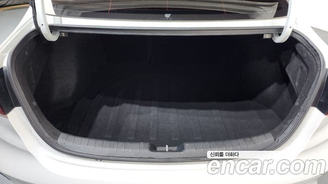 Kia The / новый New K3 2세대 Signature, 2022 20