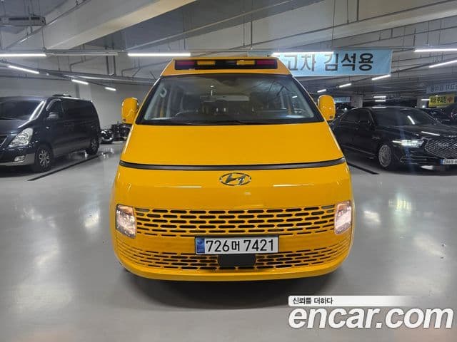 Hyundai Staria 15인승, 2024 1