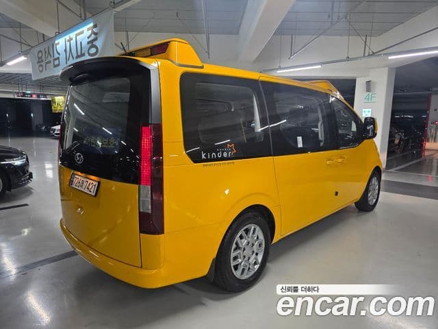 Hyundai Staria 15인승, 2024 6
