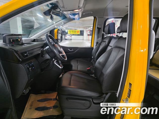 Hyundai Staria 15인승, 2024 9