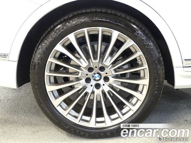 BMW X7 (G07) xDrive 40i Design Pure Excellence 6인승, 2024 9