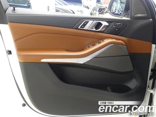 BMW X7 (G07) xDrive 40i Design Pure Excellence 6인승, 2024 11