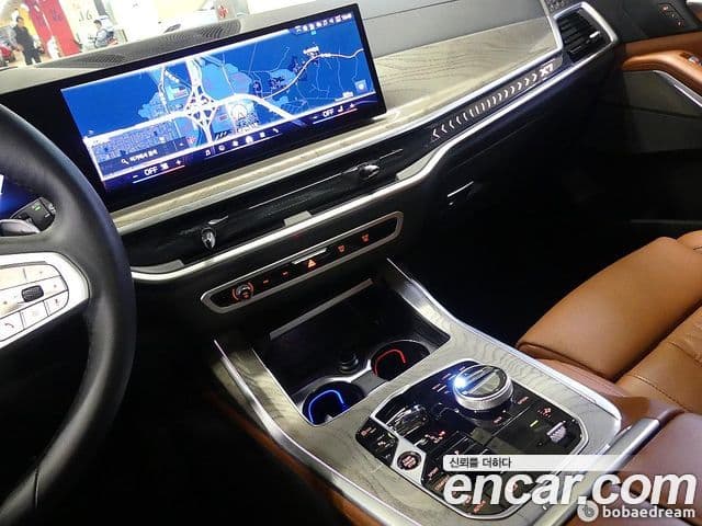 BMW X7 (G07) xDrive 40i Design Pure Excellence 6인승, 2024 18