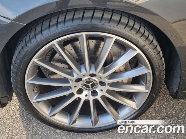 Mercedes-Benz E-класс W213 AMG Line, 2021 все фото