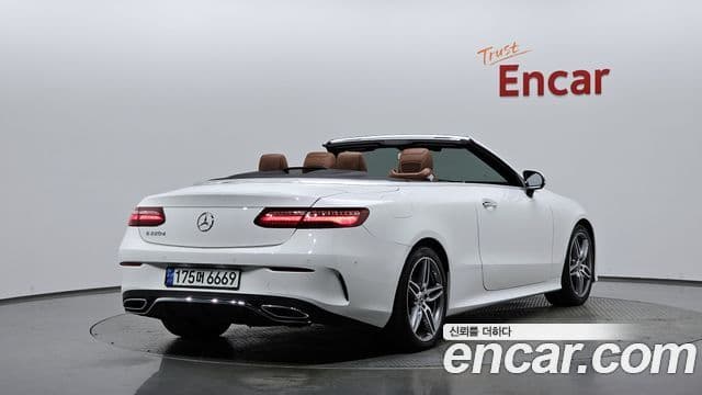 Mercedes-Benz E-класс W213 E220d кабриолет, 2018 2