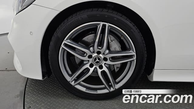 Mercedes-Benz E-класс W213 E220d кабриолет, 2018 все фото