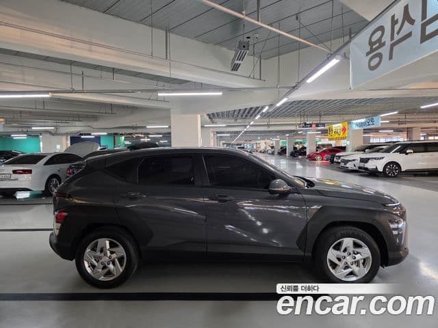 Hyundai Kona гибрид (SX2) Modern, 2023 3