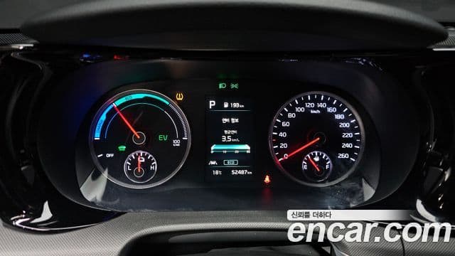 Kia K5 гибрид 3세대 Prestige, 2023 8