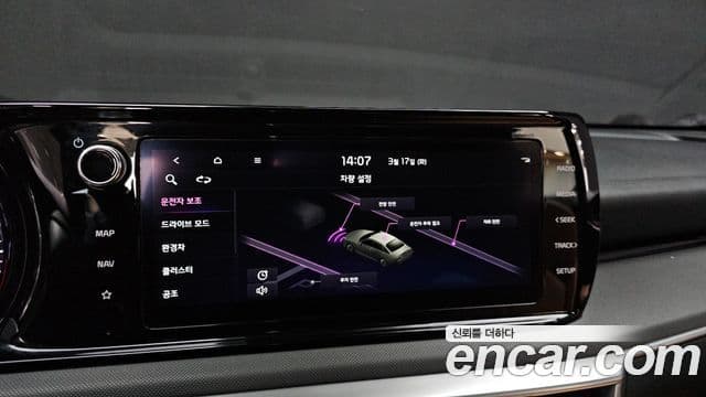 Kia K5 гибрид 3세대 Prestige, 2023 17