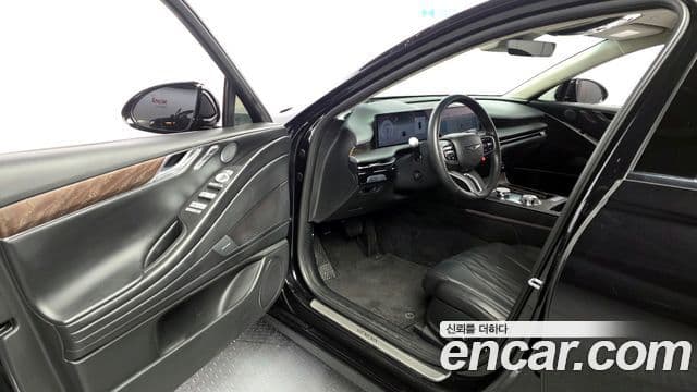 Genesis G80 (RG3) бензин 2.5 турбо AWD, 2025 10