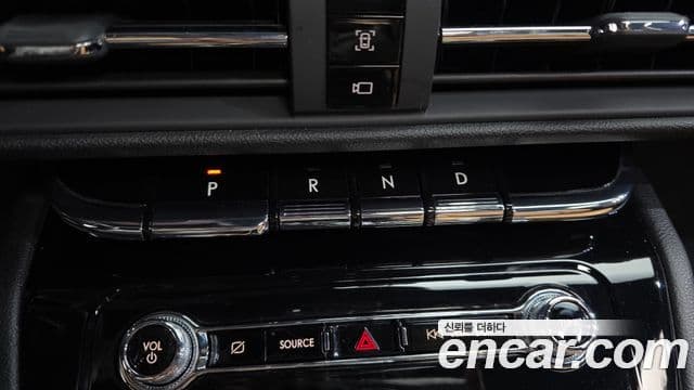 Lincoln Corsair 2.0 Reserve AWD, 2021 9