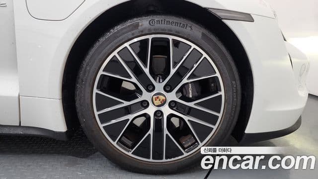 Porsche 타이칸 базовый, 2022 все фото