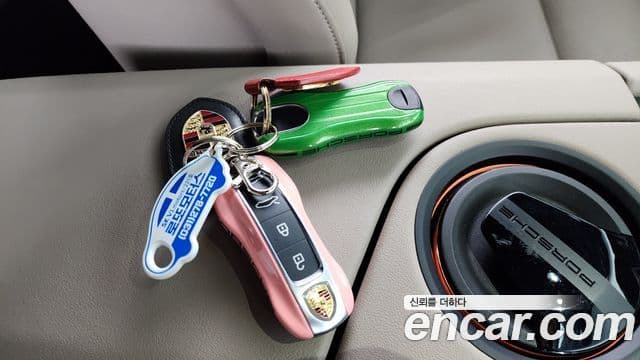 Porsche 타이칸 базовый, 2022 17