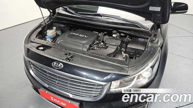 Kia All New Carnival Noblesse, 2015 6