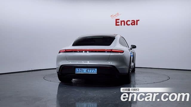 Porsche 타이칸 базовый, 2022 4