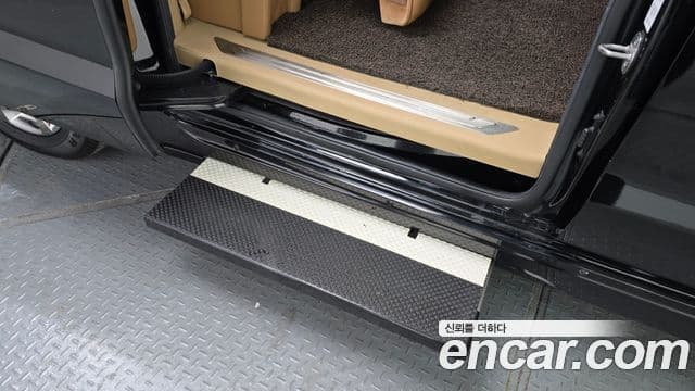 Kia All New Carnival Noblesse, 2018 17