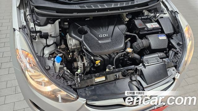 Hyundai Avante MD M16 GDI Deluxe, 2011 6