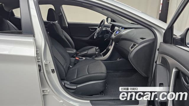 Hyundai Avante MD M16 GDI Deluxe, 2011 11