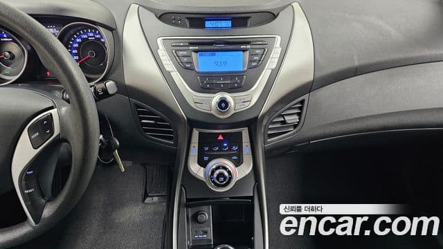 Hyundai Avante MD M16 GDI Deluxe, 2011 16