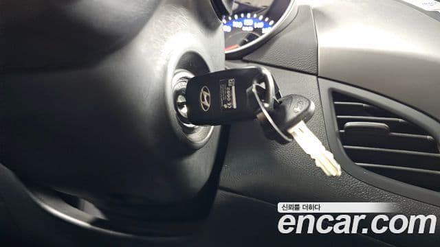 Hyundai Avante MD M16 GDI Deluxe, 2011 18