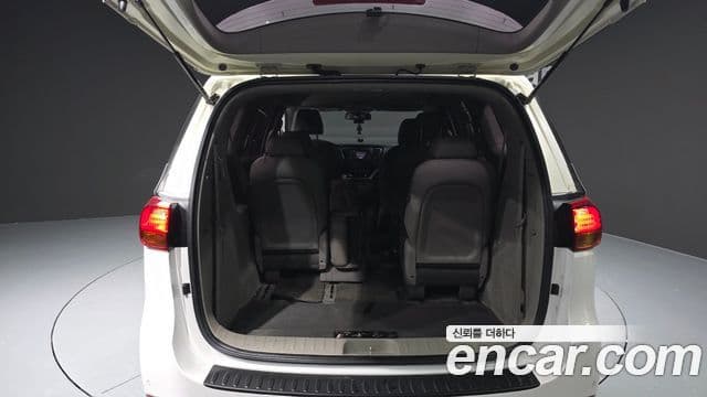 Kia All New Carnival 11인승 Deluxe, 2015 20