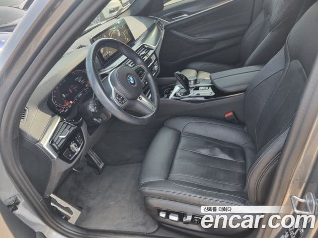 BMW 5시리즈 (G30) 520i M Sport, 2023 9