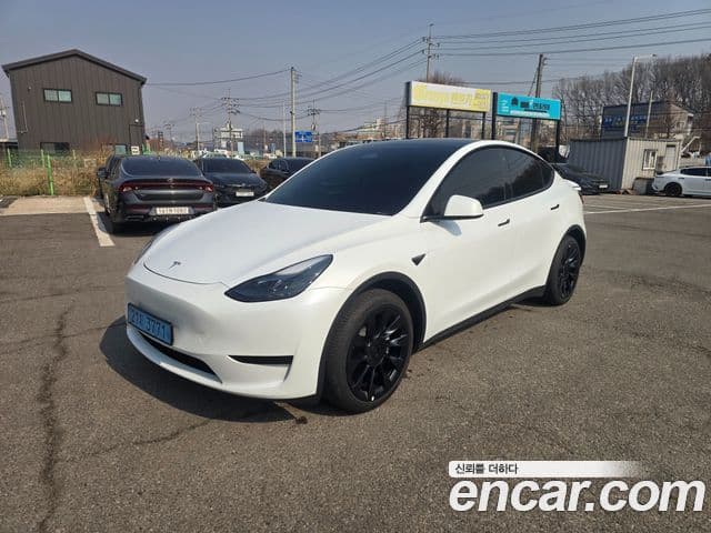 Tesla модель Y, 2024 3