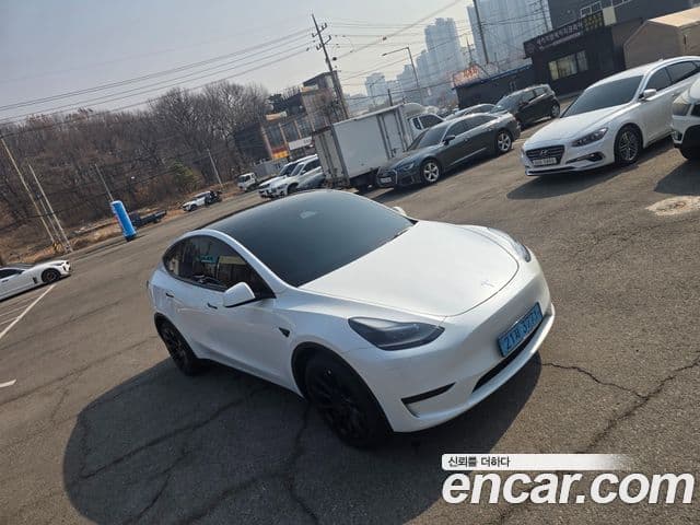 Tesla модель Y, 2024 8