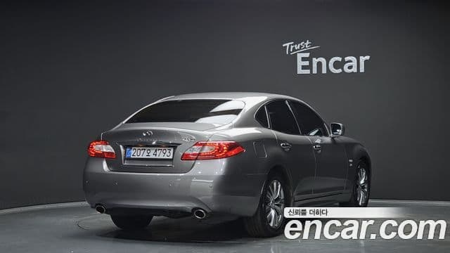 Infiniti Q70 Style, 2014 2