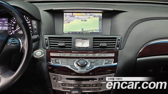 Infiniti Q70 Style, 2014 14