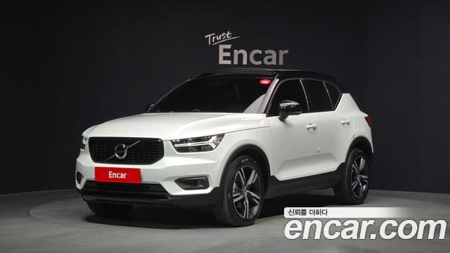 Volvo XC40 B4 R-Design, 2021 1