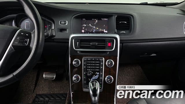 Volvo S60 2세대, 2018 14