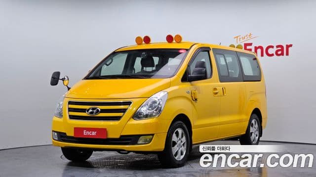 Hyundai Grand Starex 4WD детский перевозочный автомобиль, 2017 1