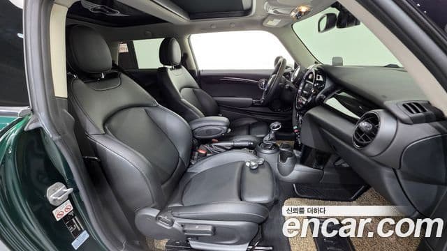 Mini Cooper 3세대, 2018 10