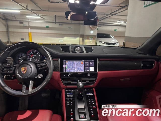 Porsche Macan 95B, 2023 6