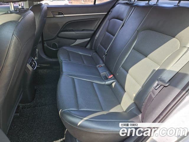 Hyundai Avante AD 1.6 GDI Smart, 2017 11