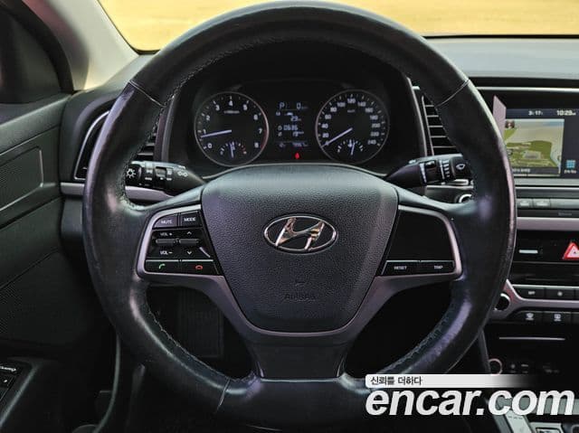 Hyundai Avante AD 1.6 GDI Smart, 2017 12