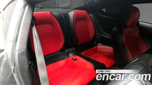 Ford Mustang купе, 2019 12