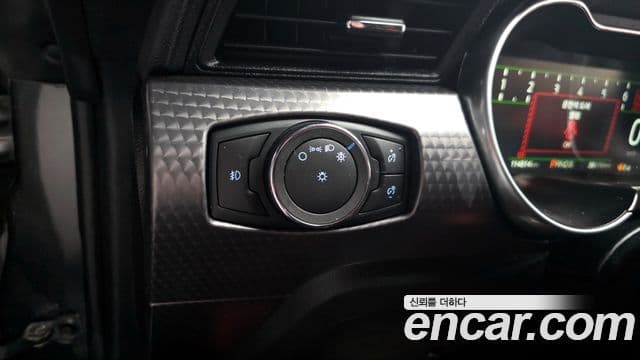 Ford Mustang купе, 2019 18