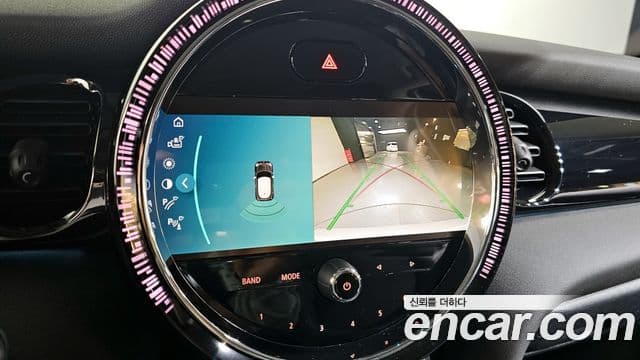 Mini Cooper 3세대, 2023 15