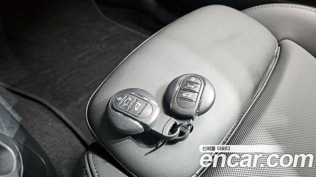 Mini Cooper 3세대, 2023 16