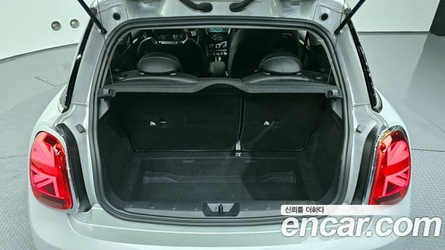 Mini Cooper 3세대, 2023 20