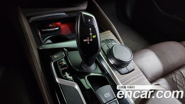 BMW 5시리즈 (G30) 530i Luxury Plus, 2018 9