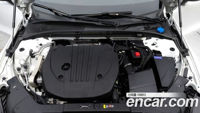 Volvo S60 3세대 B5 R-Design, 2022 6